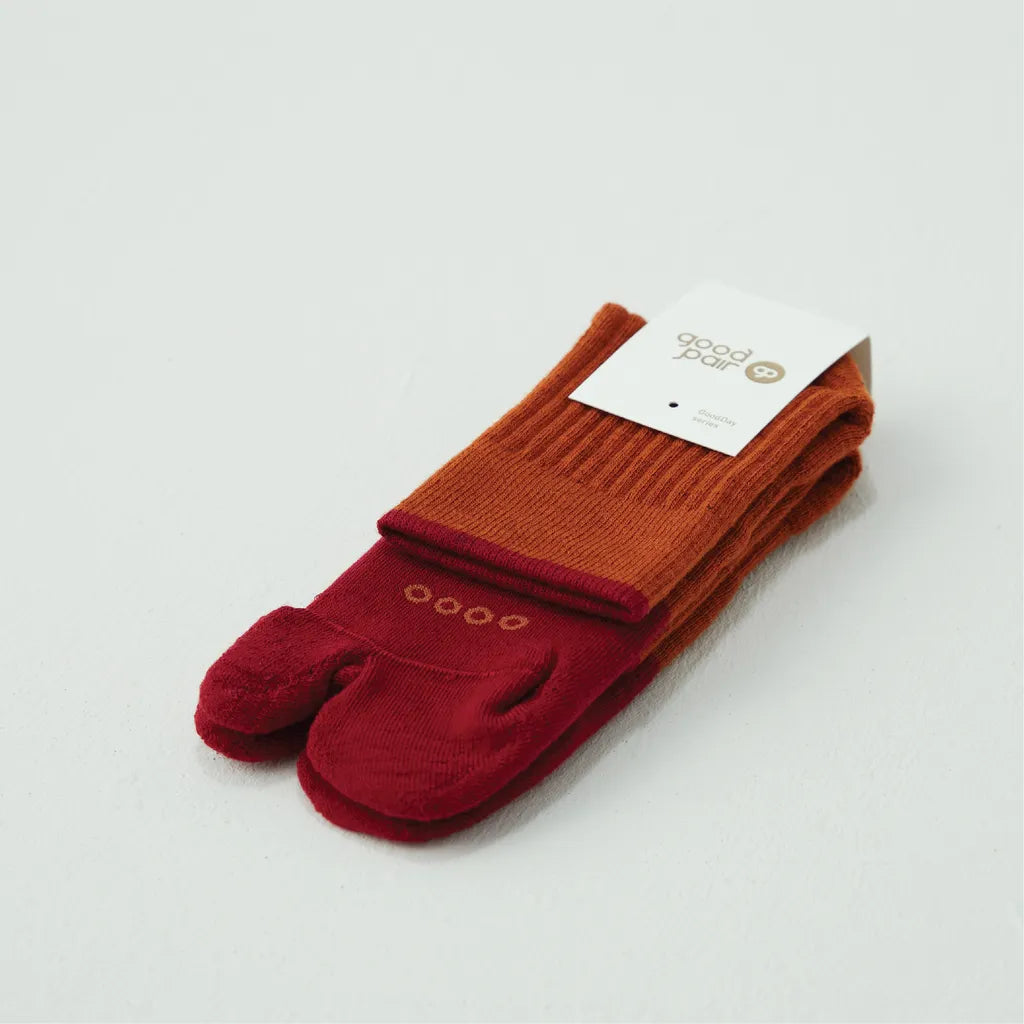 GP | Basic Tabi Mid Socks