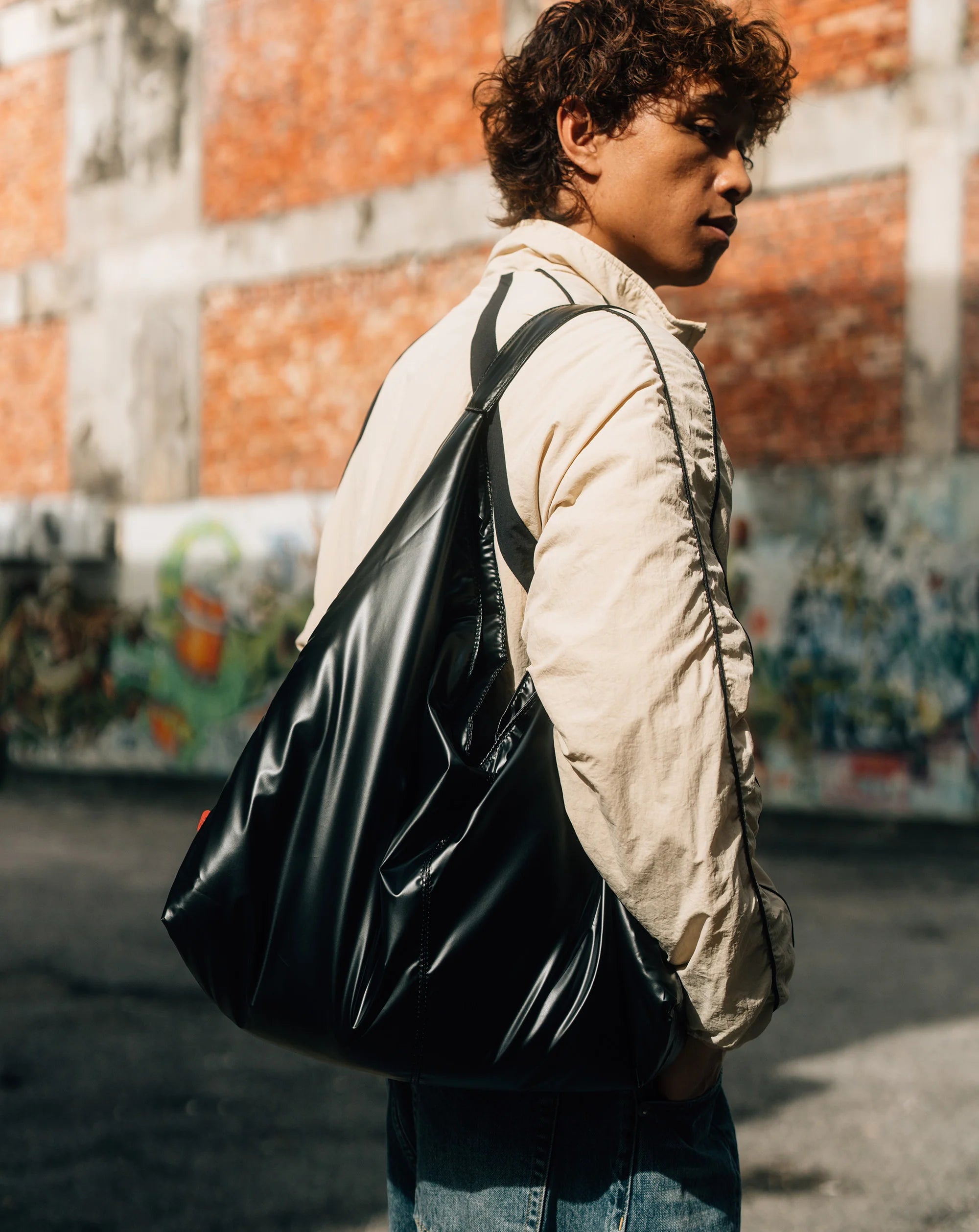 "Bēru" Bag: Obsidian