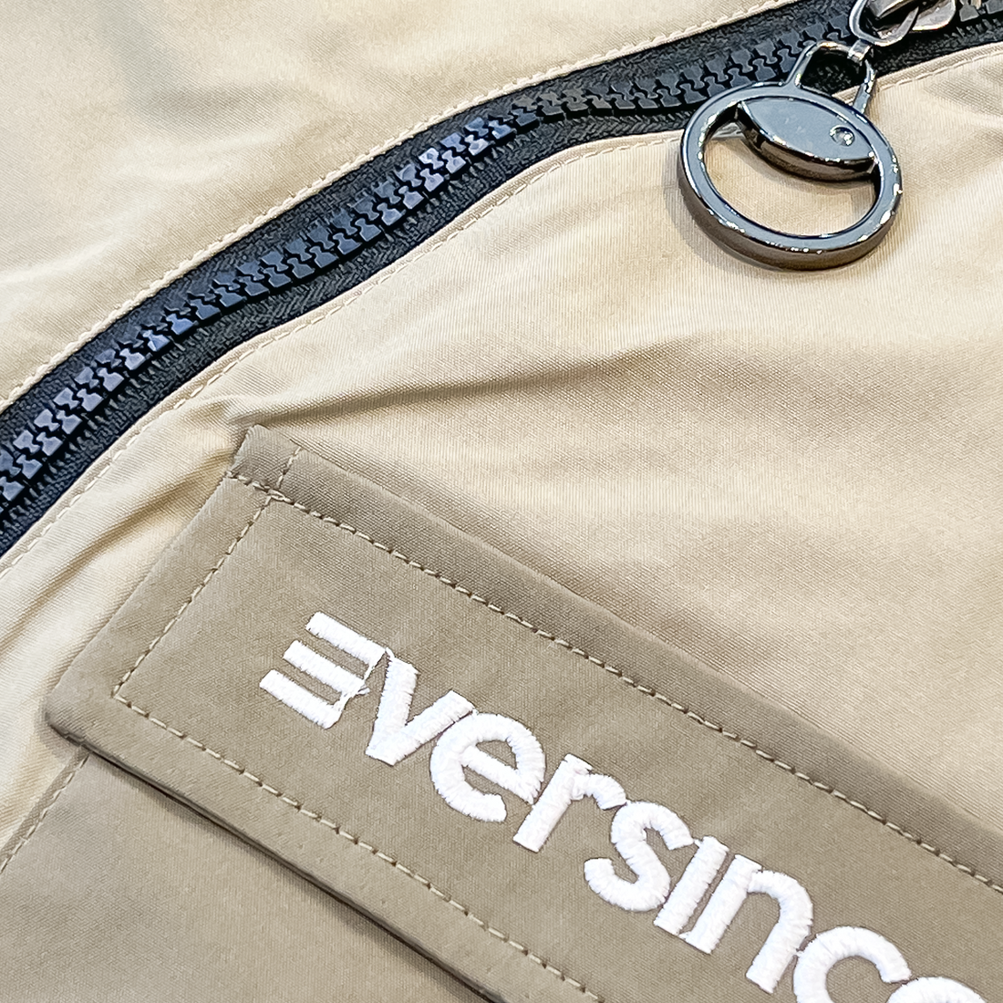 Eversince | Erom Shorts Khakis