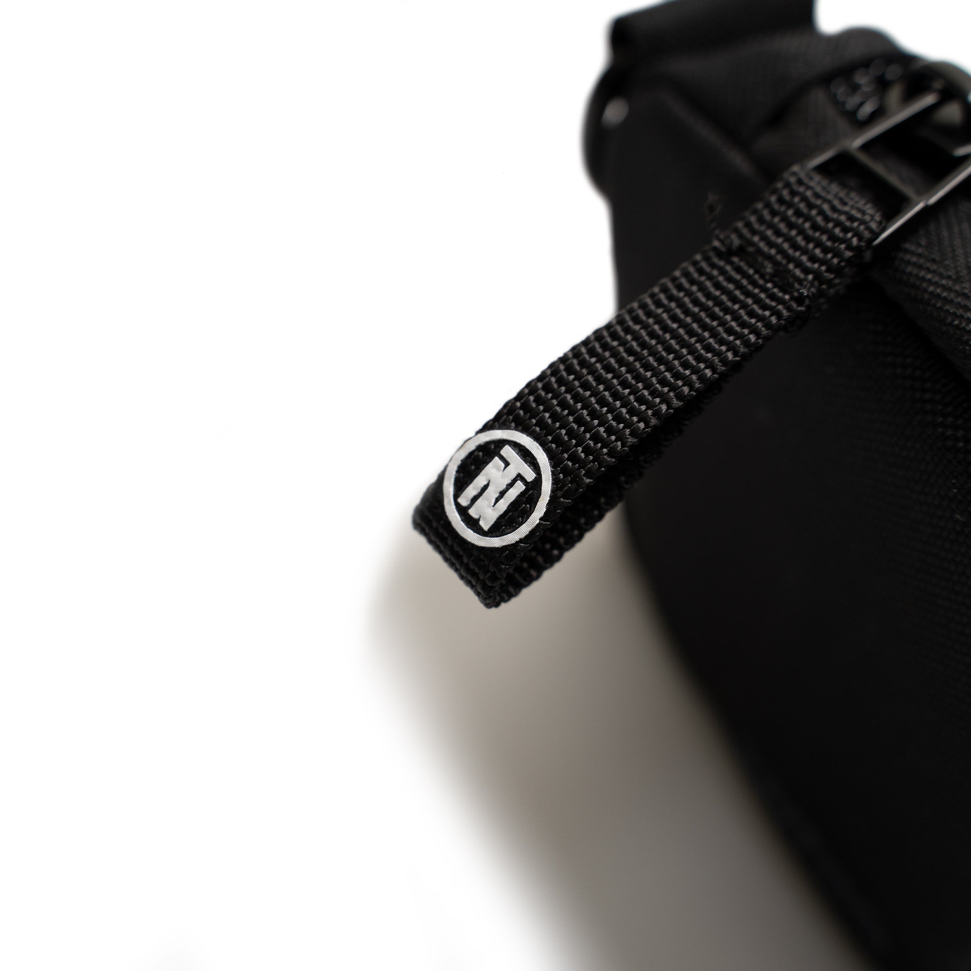 TNTCO | Pouch Bag Black