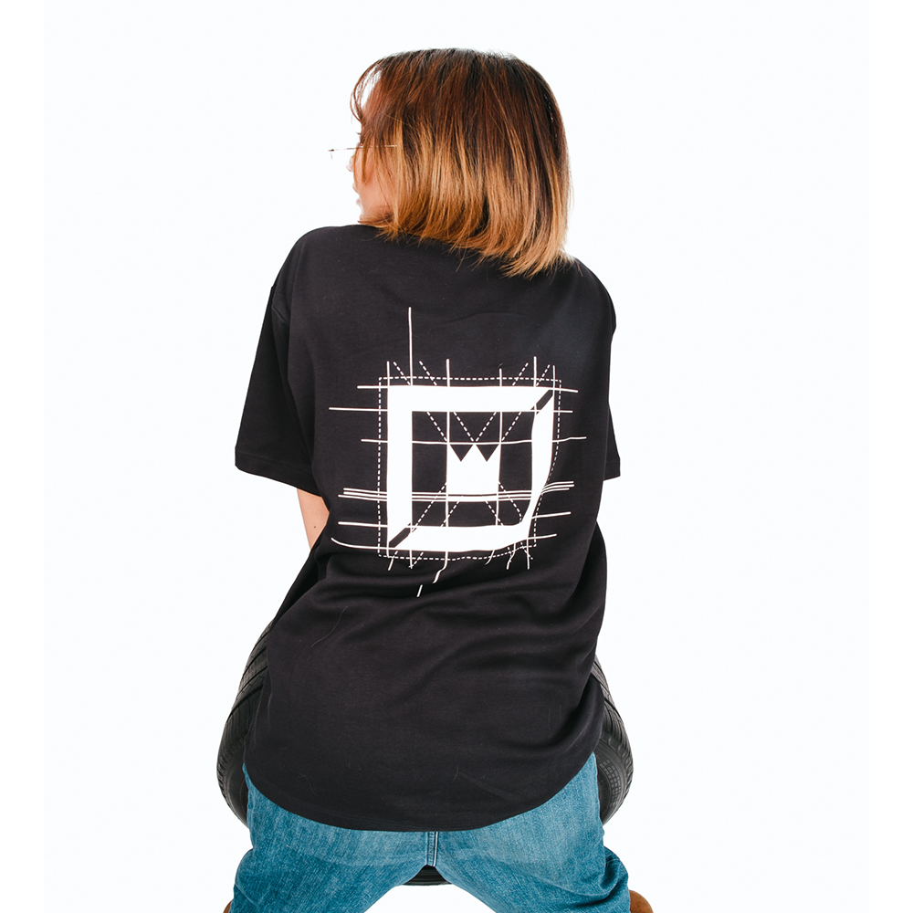 Grids Tee Black !