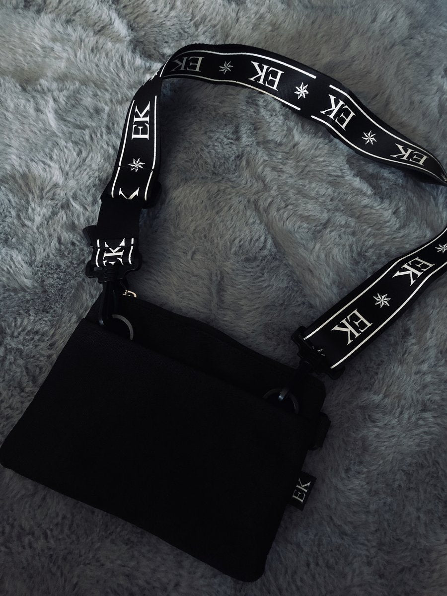 Trident Shoulder Bag Black